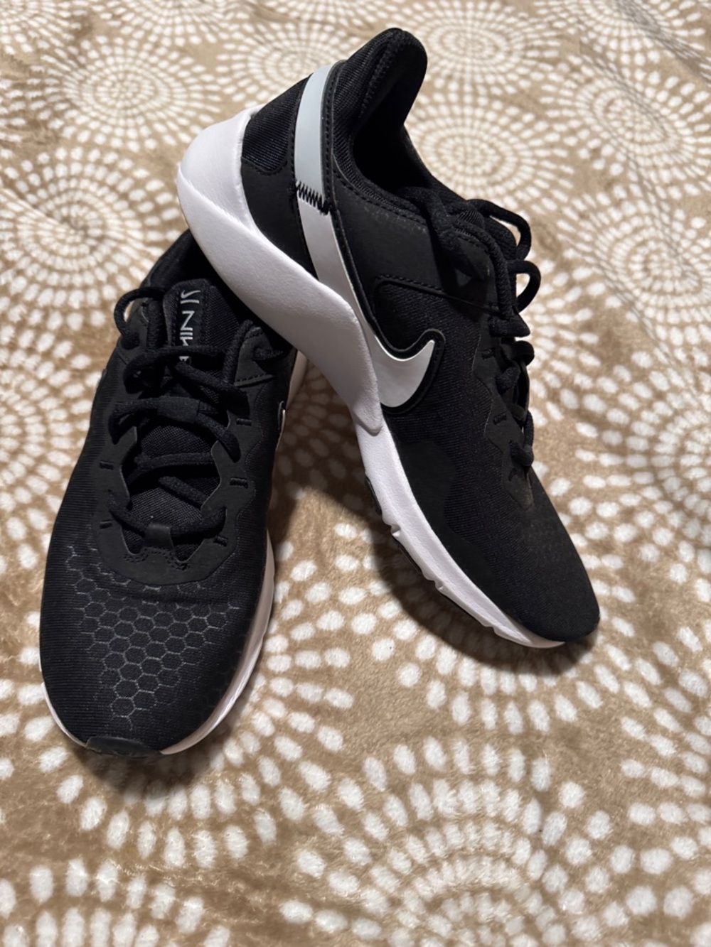 Nike Black and White Athletic Trainers